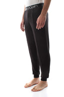10250419_pe-2019-calvin-klein-000nm1563e-jogger001-black_1_p.jpg