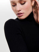 11247654_replace-only-15165075-karolblack_2_p.jpg