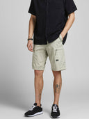 12106659_pe-2021-jackjones-12185890-noah-cargodrizzle.jpg