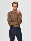 136823169_replace-selected-16074682-bergteak.jpg