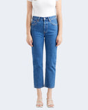 139559613_pe-2022-levis-36200-0225-501-crop-l28jazz-pop.jpg