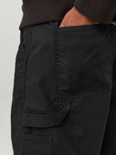 140229604_pe-2024-jackjones-12232118-carpenter-shortblack_2_p.jpg