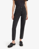 141544536_pe-2024-levis-a3506-0006-80s-momnot-to-interrupt.jpg