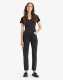 141544536_pe-2024-levis-a3506-0006-80s-momnot-to-interrupt_1_p.jpg