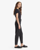 141544536_pe-2024-levis-a3506-0006-80s-momnot-to-interrupt_2_p.jpg