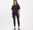 142131005_ai-2024-levis-a6215-0001-711-double-buttonblue-wave-rinse_1_p.jpg