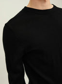 142763422_ai-2024-jackjones-12216817-merino-crewblack_2_p.jpg