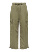 143960121_ai-2023-only-15303706-celia-parachute-cargomartini-olive.jpg