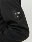 144395570_replace-jackjones-12236300-softshellblack_4_p.jpg