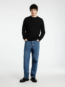 145327793_replace-selected-16094647-merino-crewblack_4_p.jpg