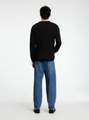 145327793_replace-selected-16094647-merino-crewblack_5_p.jpg