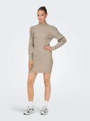 147566108_ai-2024-only-15232502-katiamocha-meringue_1_p.jpg