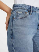 153665914_pe-2025-guess-jeans-w4ya98-d5cc5gjlv_3_p.jpg