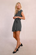 158726539_pe-2025-molly-bracken-t1988deblack_2_p.jpg