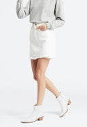 16246169_pe-2020-levis-77882-0010-deconpearly-white.jpg