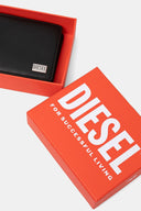21439294_ai-2025-diesel-x10420-pr227-biscotto-bi-fold-coin-s-3dt8013_3_p.jpg