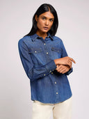 21728021_pe-2026-lee-112350256-reg-westernthrough-the-woo.jpg