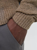 21924811_ai-2025-jackjones-12287968-maverick-knit-crewbrindle_2_p.jpg