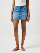 21992455_pe-2025-wrangler-112362711-minidenim-medium-blue.jpg
