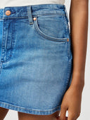21992455_pe-2025-wrangler-112362711-minidenim-medium-blue_3_p.jpg