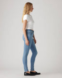 22515637_pe-2026-levis-18882-0601-721-high-skinnyblue-wave-light_1_p.jpg