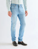 22648645_pe-2026-wrangler-112377822-larstonlight-wash.jpg