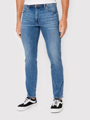 23182557_ai-2025-wrangler-112322663-larstonnew-favorite.jpg