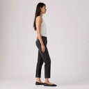 23787171_pe-2026-levis-36200-0393-l28-501-cropdelivery-distance_2_p.jpg