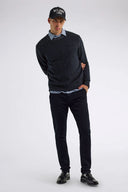 23824667_ai-2025-gas-jeans-562275_432427-amari4706-baritone_2_p.jpg