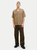 24180599_pe-2025-jackjones-12268226-orioncoriander_1_p.jpg