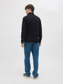 24258908_ai-2024-jj-rebel-12268358-callum-half-zipblack_3_p.jpg