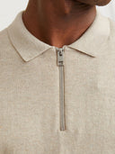 24338376_ai-2025-jackjones-12268210-emil-knit-polooatmeal_3_p.jpg