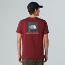 24359866_replace-the-north-face-nf0a87np-m-ss-box-nse-teeo31-sumacasphalt_1_p.jpg