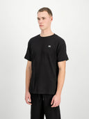 24485613_pe-2026-alpha-industries-266524-waffle-logo03-black_1_p.jpg