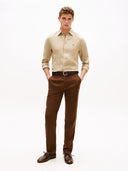 25100964_pe-2026-tommy-hilfiger-mw0mw41530-pgmnt-dyedrbt-sandalwood_3_p.jpg