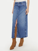 25737548_pe-2025-wrangler-112356425once-loved.jpg