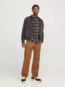 26032959_ai-2024-jackjones-12260924-eddie-carpenter-courdorymonks-robe_2_p.jpg