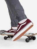 26297470_replace-vans-filmore-decon-vn0a3wkz5ln1burgundy_4_p.jpg