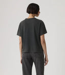 26304497_ai-2026-levis-005ix-0001-vintage-ss-tee0001-black-garment_2_p.jpg