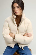 26782541_ai-2026-woolrich-cfwwou2227frut31078743-milky-cream_2_p.jpg