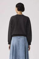 26973077_ai-2026-levis-005i9-0009-vintage-boxywash-jet-black_1_p.jpg