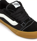 27219945_replace-vans-premium-knu-skool-vn0009qcb9m1blackgum_4_p.jpg