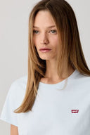 27886208_ai-2026-levis-39185-0415-perfectb-teecountry-air_1_p.jpg