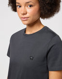 28269956_pe-2025-wrangler-112350192black_2_p.jpg