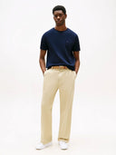 28725221_ai-2025-tommy-hilfiger-mw0mw37508-interlock-teedw5_3_p.jpg