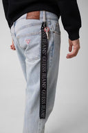 29080979_ai-2026-guess-jeans-m5bz06-w3362-gj-keychainblack_1_p.jpg
