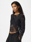 29104534_ai-2026-pieces-17170728-norinneblack_1_p.jpg