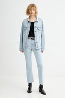29284326_ai-2026-levis-a5782-0112-relaxed-fit-truckeinto-the-light_11_p.jpg
