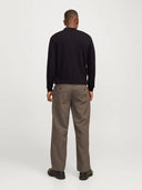 29570058_ai-2025-jackjones-12268210-emil-knit-poloblack_4_p.jpg