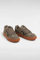 29679574_pe-2025-vans-premium-hylane-vn000d259jc1suedeblack_1_p.jpg
